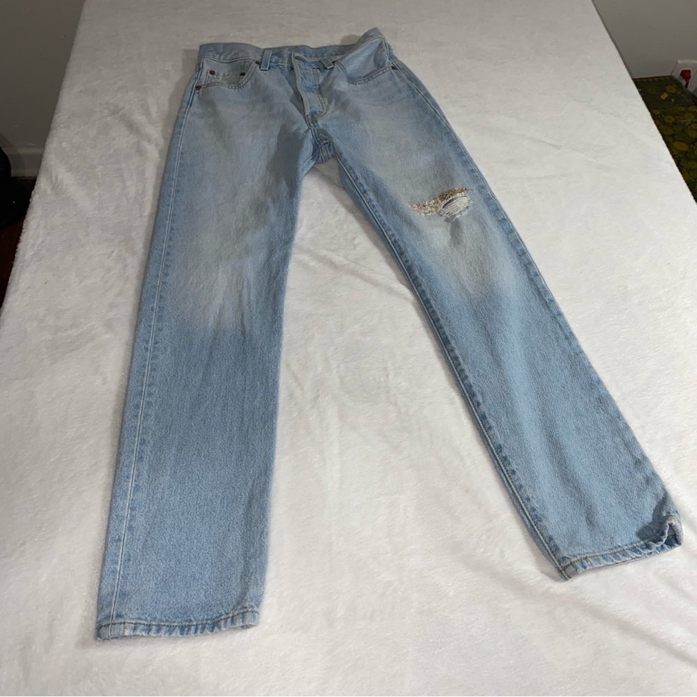 Levi’s501 Denim Distressed-jeans Rare Hard 2 Find 150th Anniversary Edition sz25